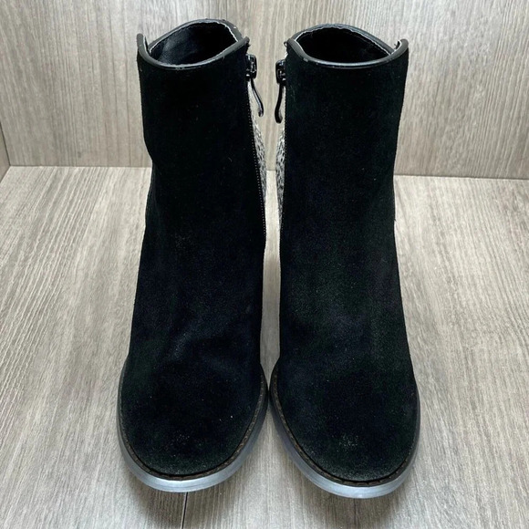 Very Volatile Booties Womens 6 Chatter Cheetah Calf Hair Suede Wedge Black Beige - Picture 5 of 12